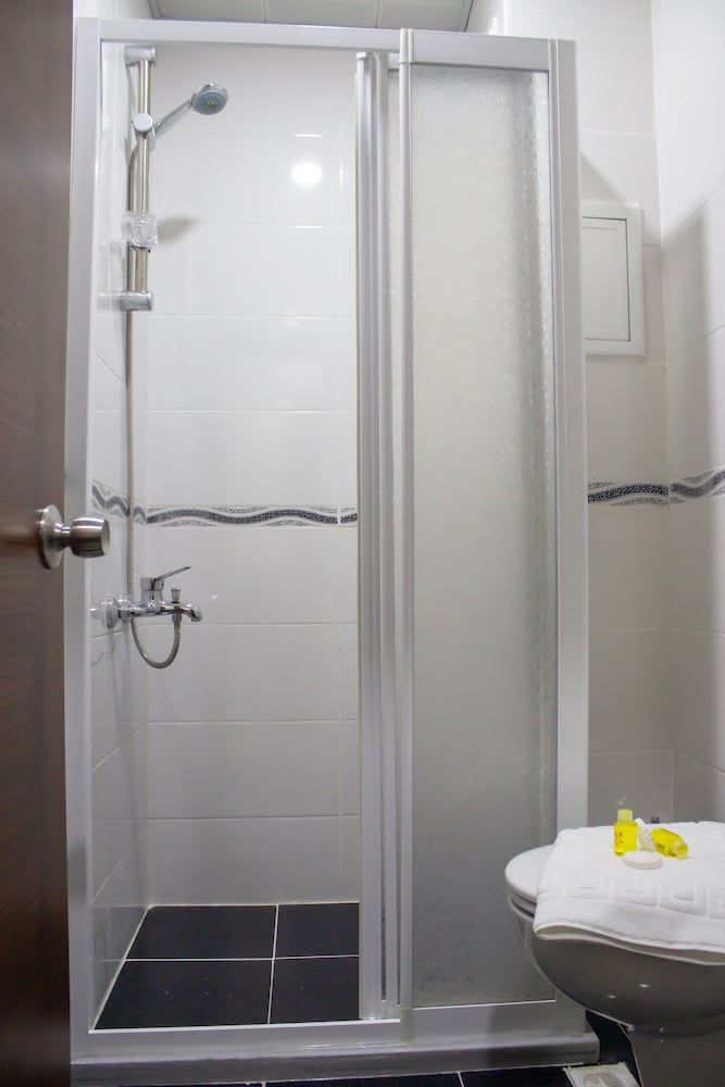 Reggae Standard Twin Room 8