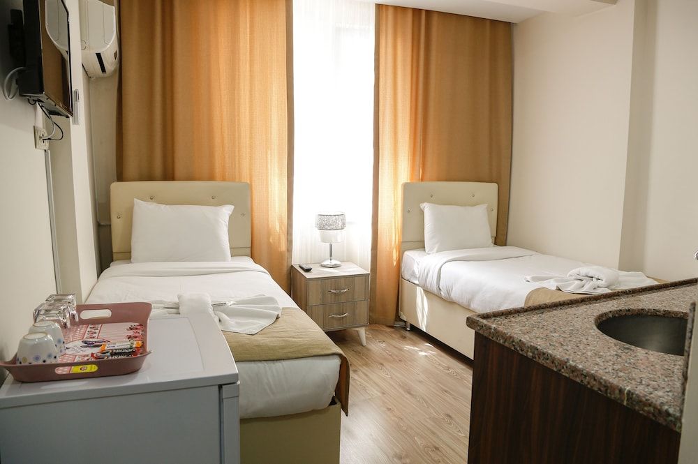 Reggae Standard Twin Room 5