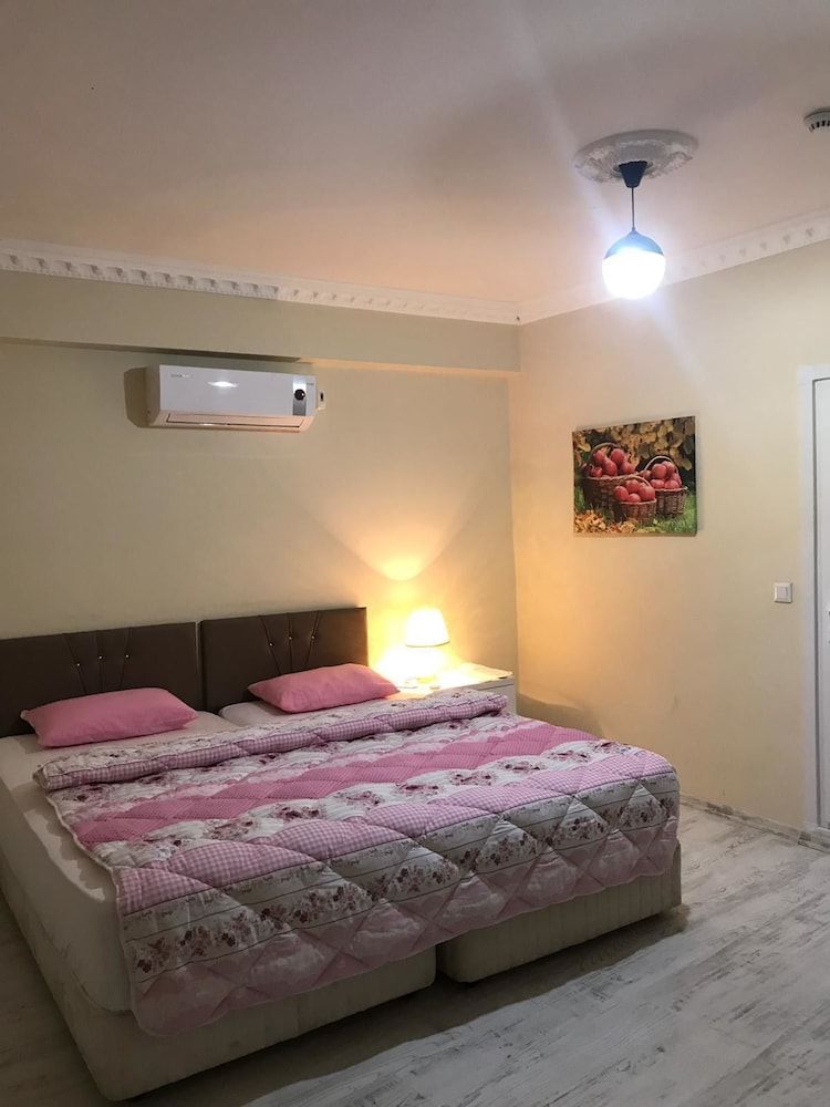 Royal Sultanahmet Hotel Standard Quadruple Room 6