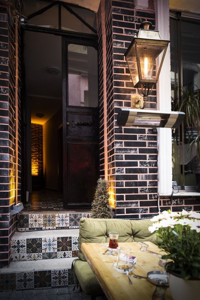 undefined Guzi Rooms & Suites 4