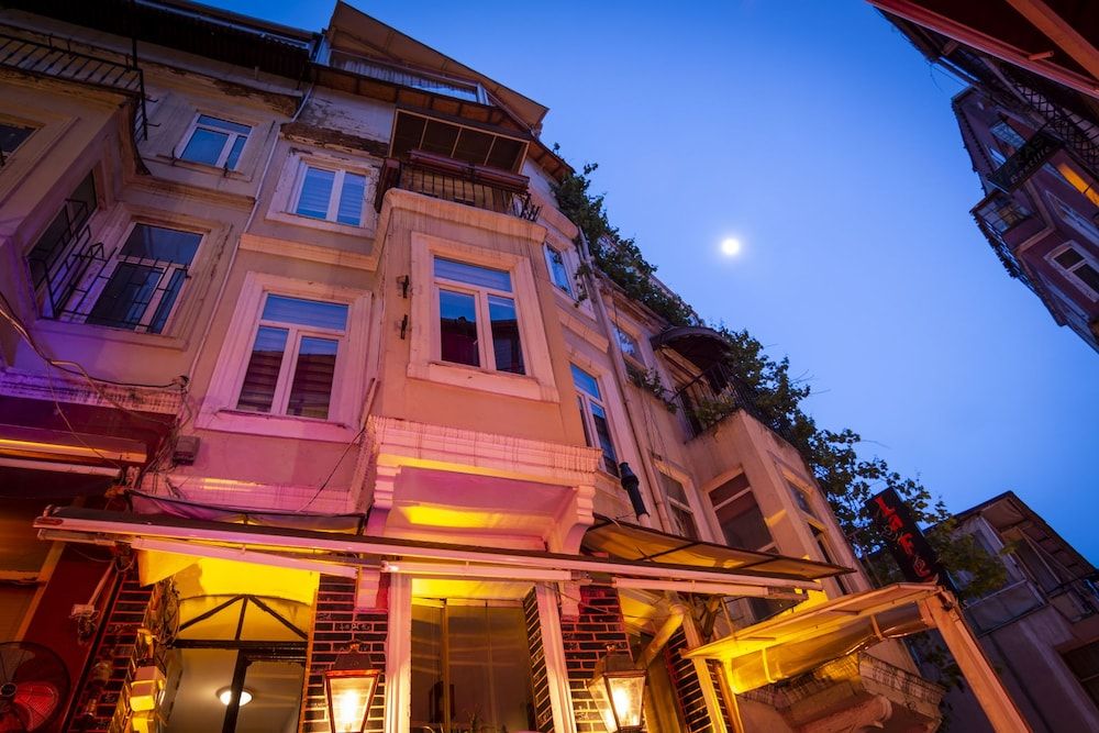 undefined Guzi Rooms & Suites 5