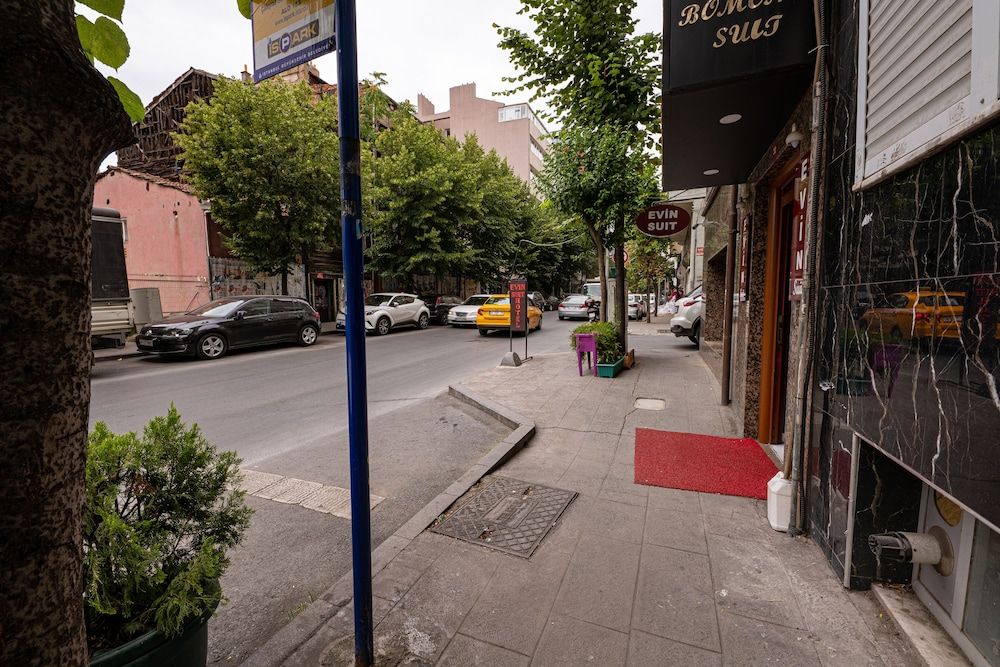 undefined Evin Suit Hotel 6