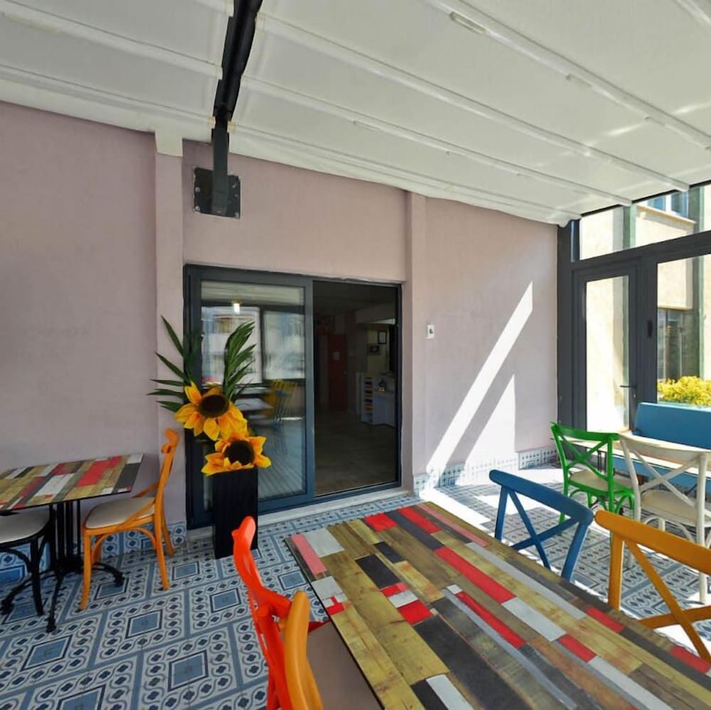 undefined Campucity Kiz Ogrenci Yurdu Sisli - Hostel 6