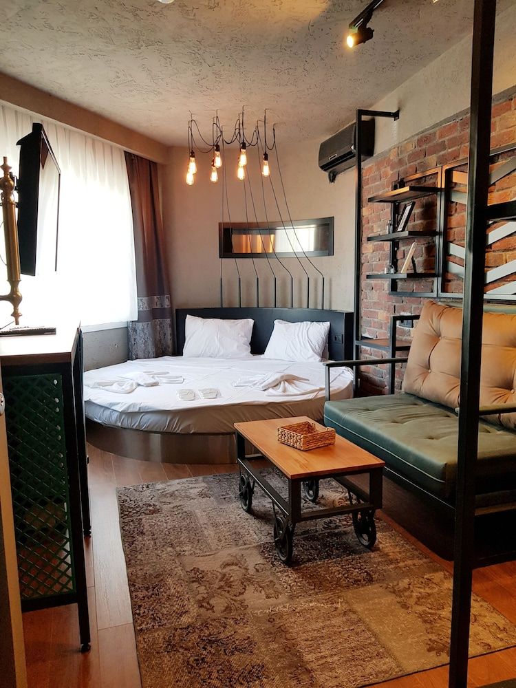 undefined Mansion Gorki 6