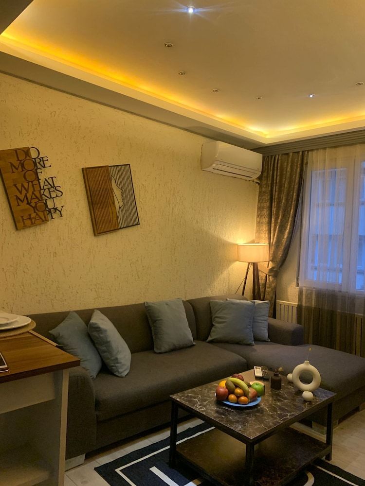 Nova Park Hotel & Suite Business Suite 11