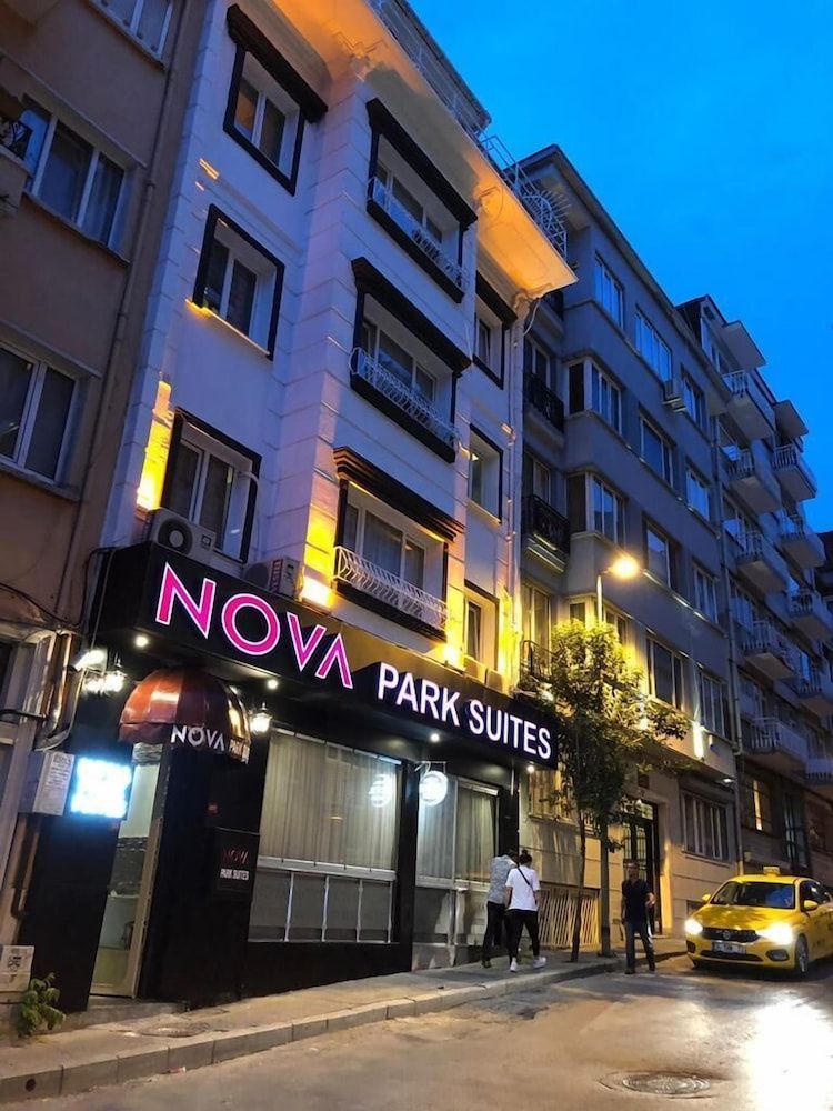 undefined Nova Park Hotel & Suite 4