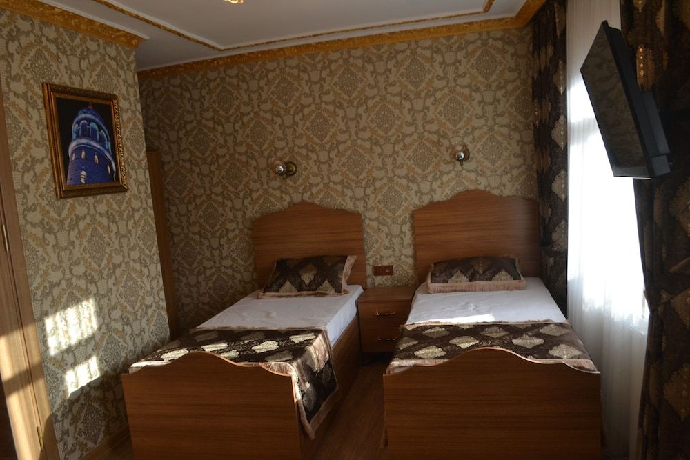 undefined La Casa Suites 10