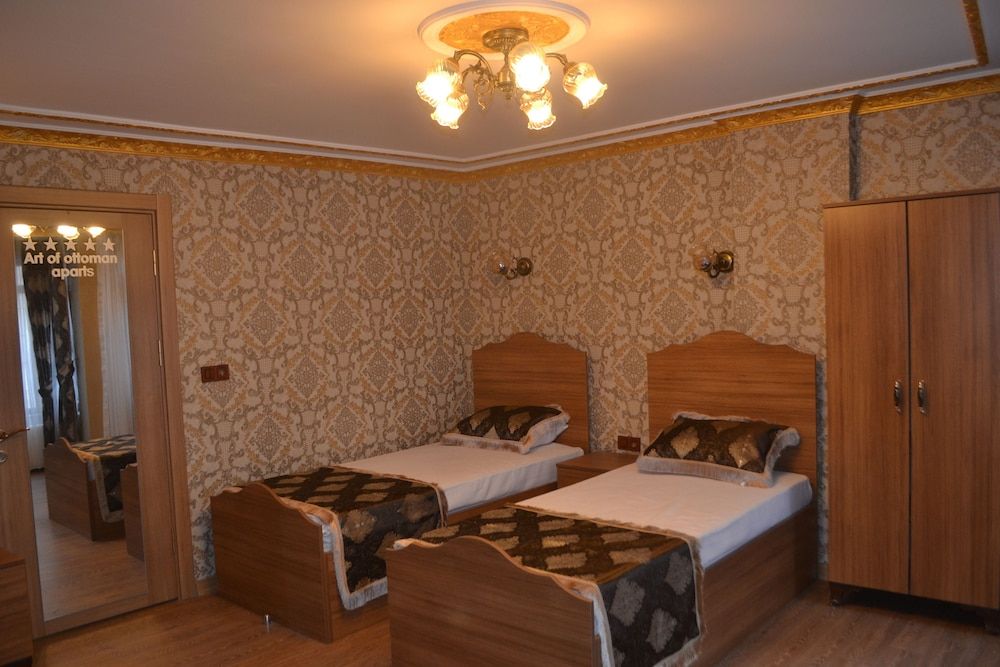 La Casa Suites Standard Apartment 5