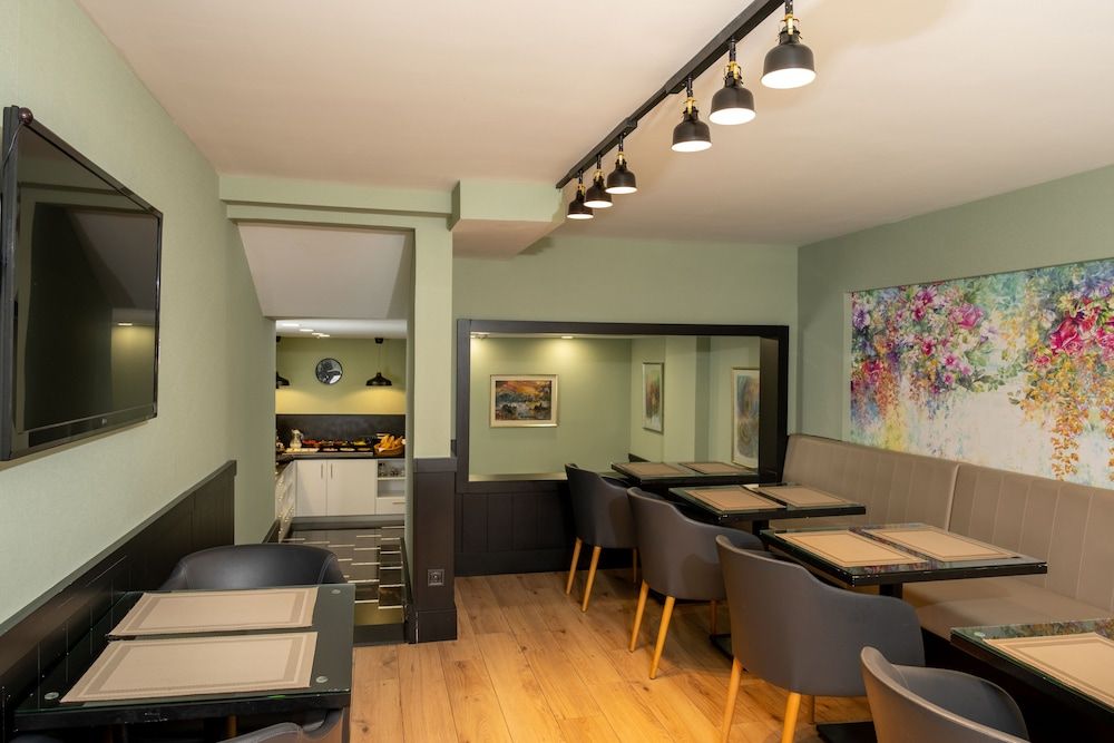 undefined Elm Suite Hotel 8