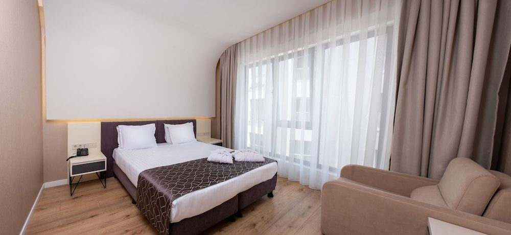 undefined Elm Suite Hotel 10