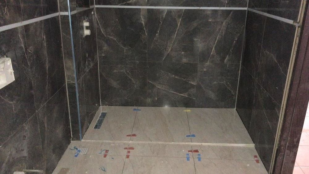 Emirid Hotel Standard Triple Room 9