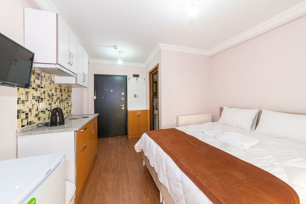 Tavra Hotel Comfort Room 3