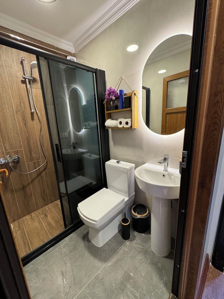 Tavra Hotel Comfort Room 5