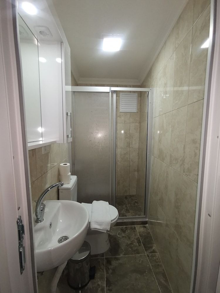 Kizil Elma Hotel Standard Room 5