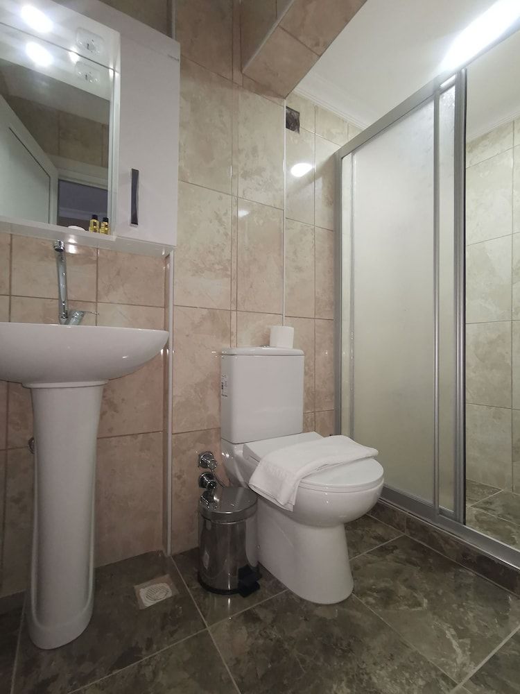 Kizil Elma Hotel Standard Room 6