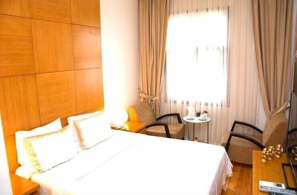 undefined Bysohret Apart 1 4