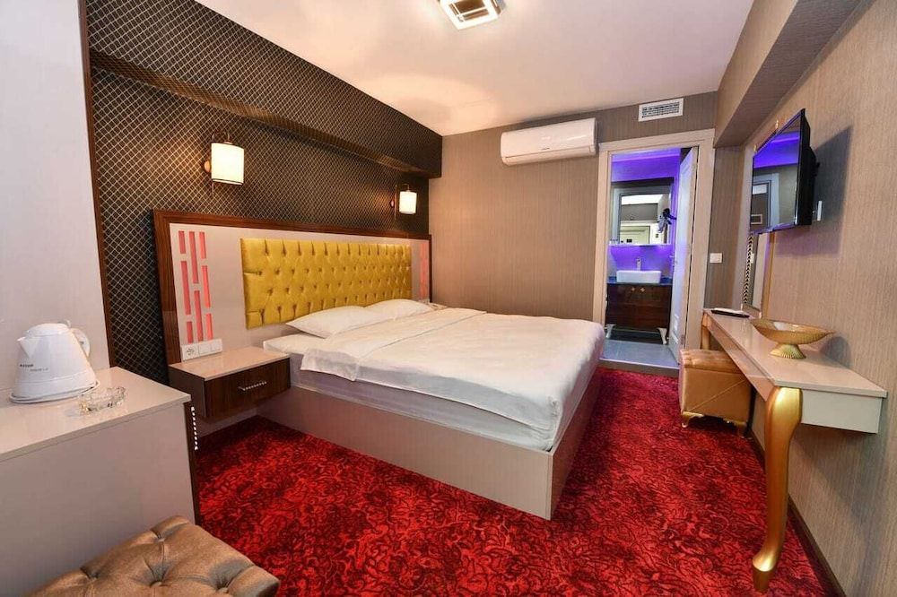 Sea Moon Hotel Standard Room, No Windows