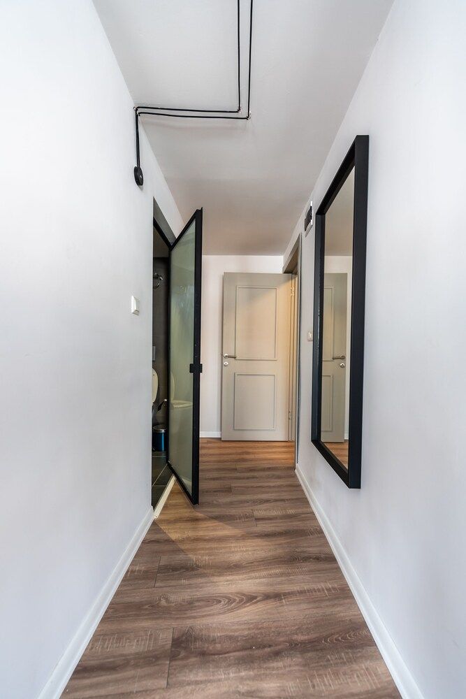 undefined Pesa Suites 7