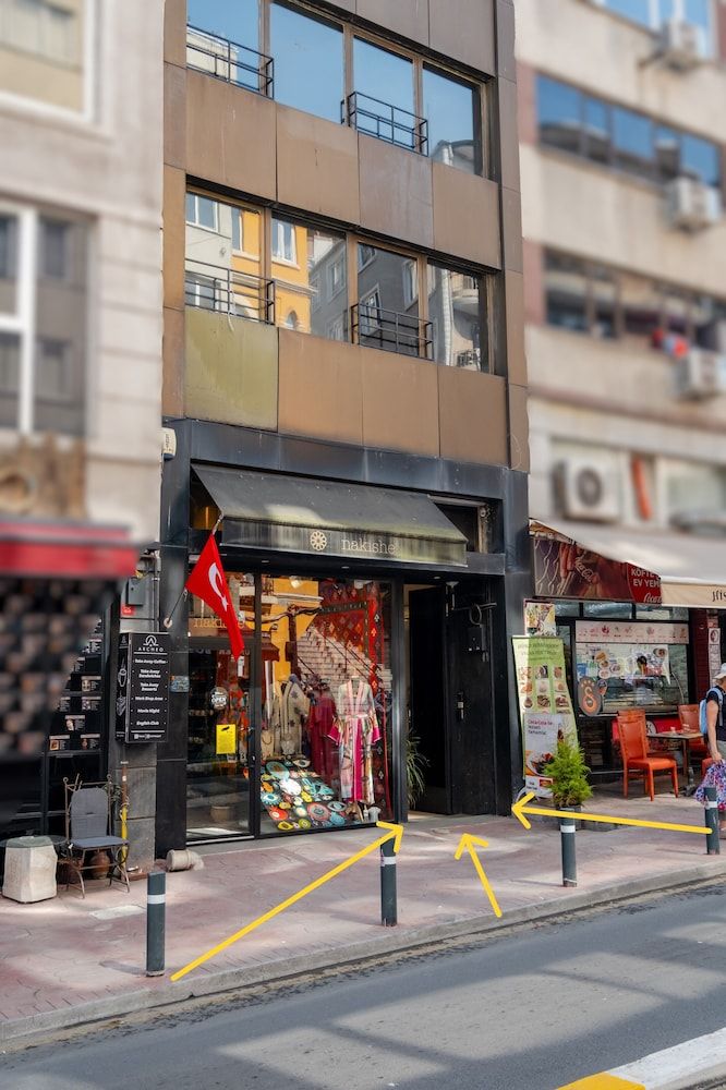 undefined Pesa Suites 5