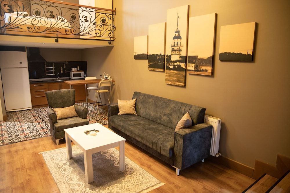 undefined The Hera Suit Hotels 2