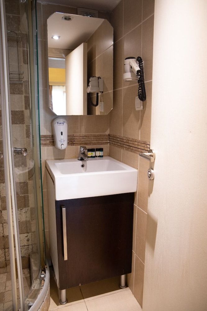 The Hera Suit Hotels Suite, 1 Bedroom 5