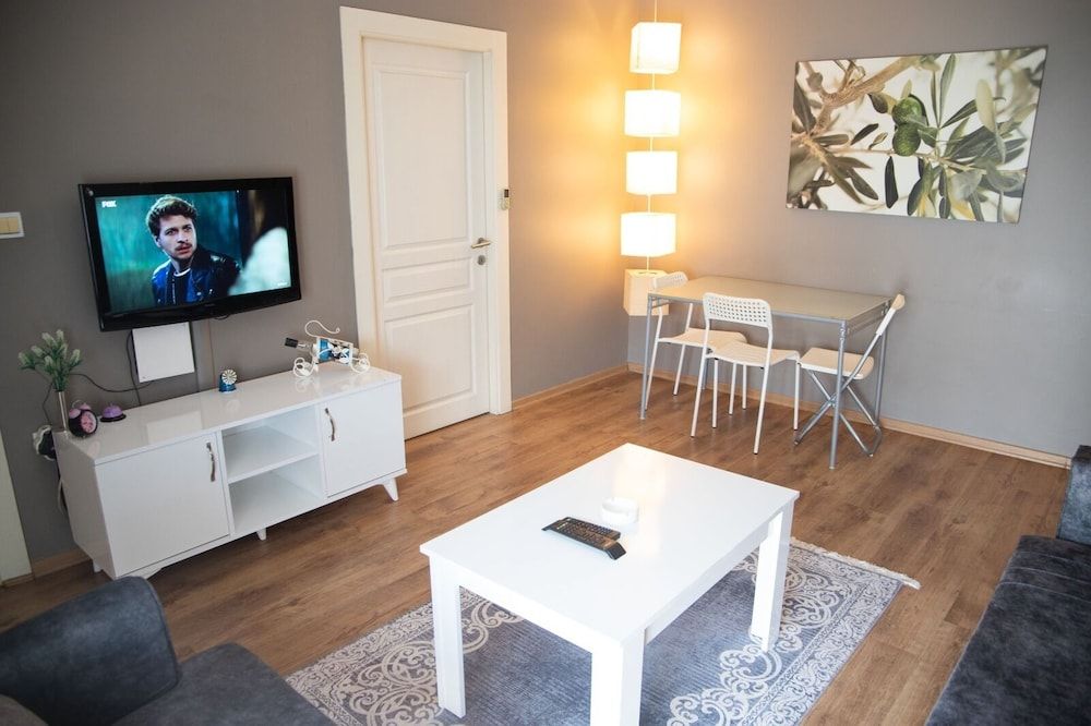 The Hera Suit Hotels Suite, 1 Bedroom 7