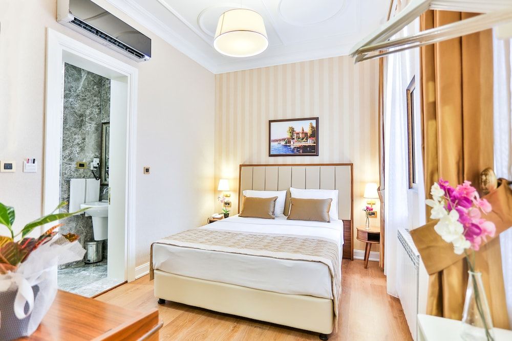 Standard Double Room, 1 Double Bed, Non Smoking, Private Bathroom