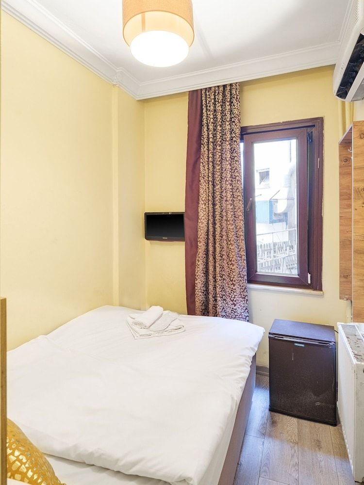 Hotel Promise Economy Single Room