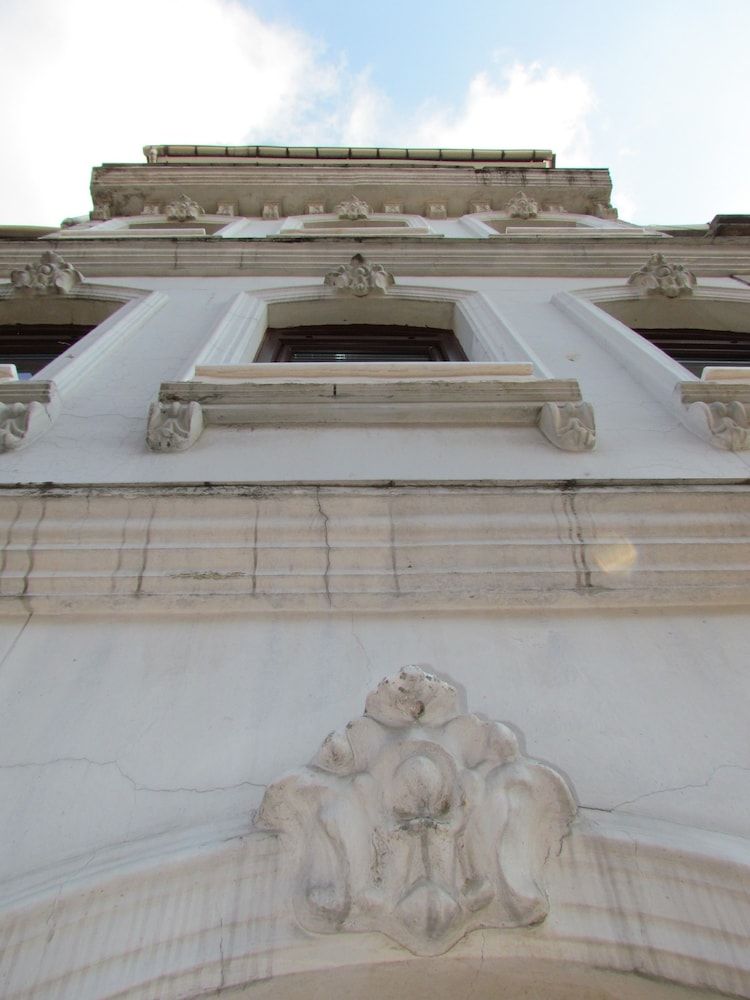 undefined Hotel Promise 4