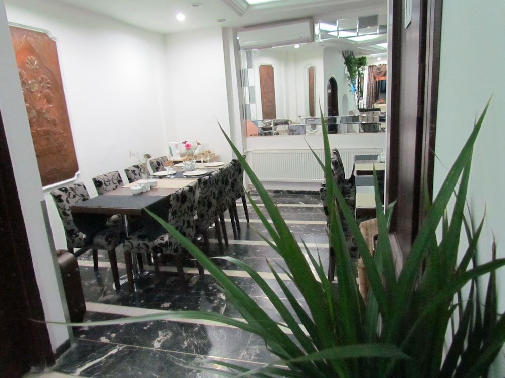 undefined Hotel Promise 9