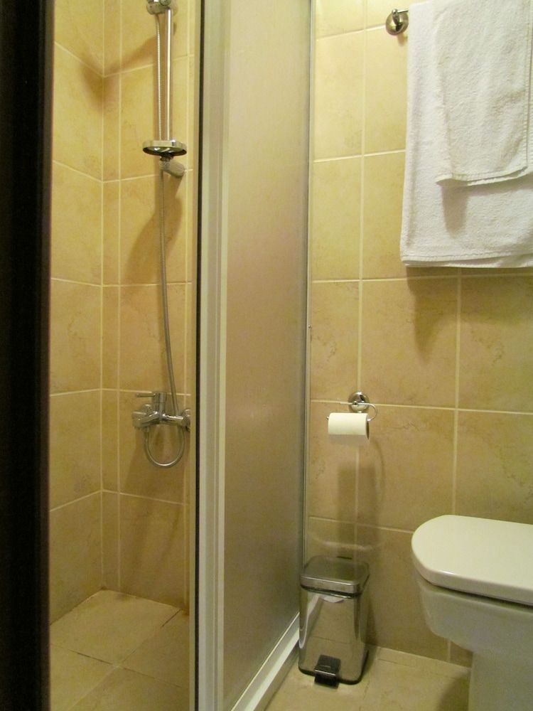 Hotel Promise Economy Single Room 5