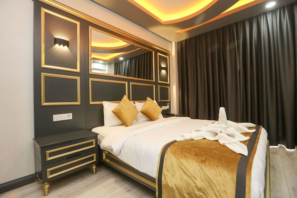 undefined Dnz Thetaximx Hotel 4