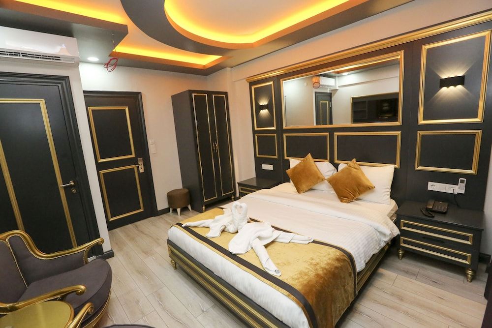 undefined Dnz Thetaximx Hotel 6