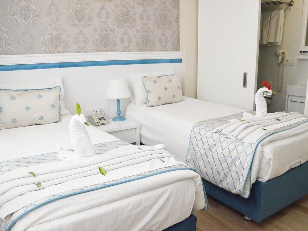 undefined A Warmly Welcome Home to Star Holiday Hotel 6 3