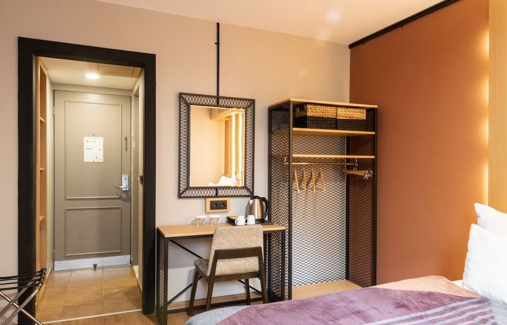 Antik Hotel Istanbul Standard Twin Room 9