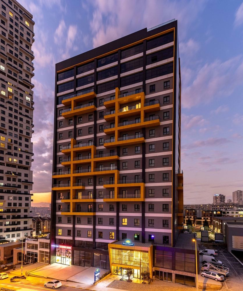 undefined Days Inn & Suites by Wyndham Istanbul Esenyurt 4