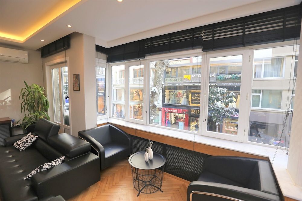 undefined Luxury 4+1 Apt @ Nisantasi 7