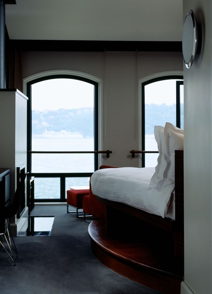 undefined Sumahan on the Water - Special Class 9