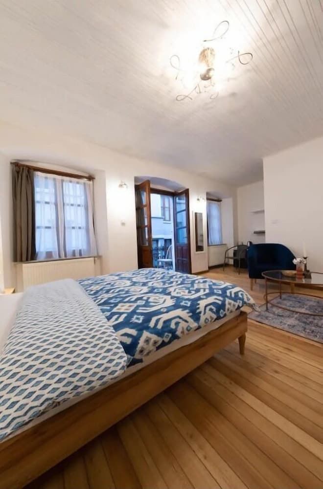 undefined Balcony Suit Pera in Galata 3