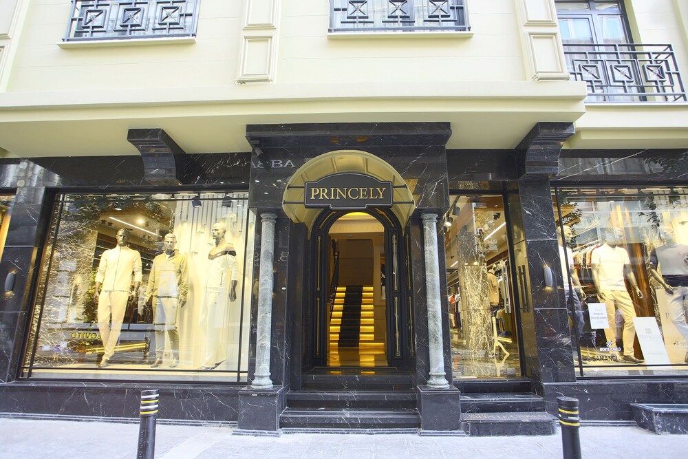 undefined Princely Suites 6