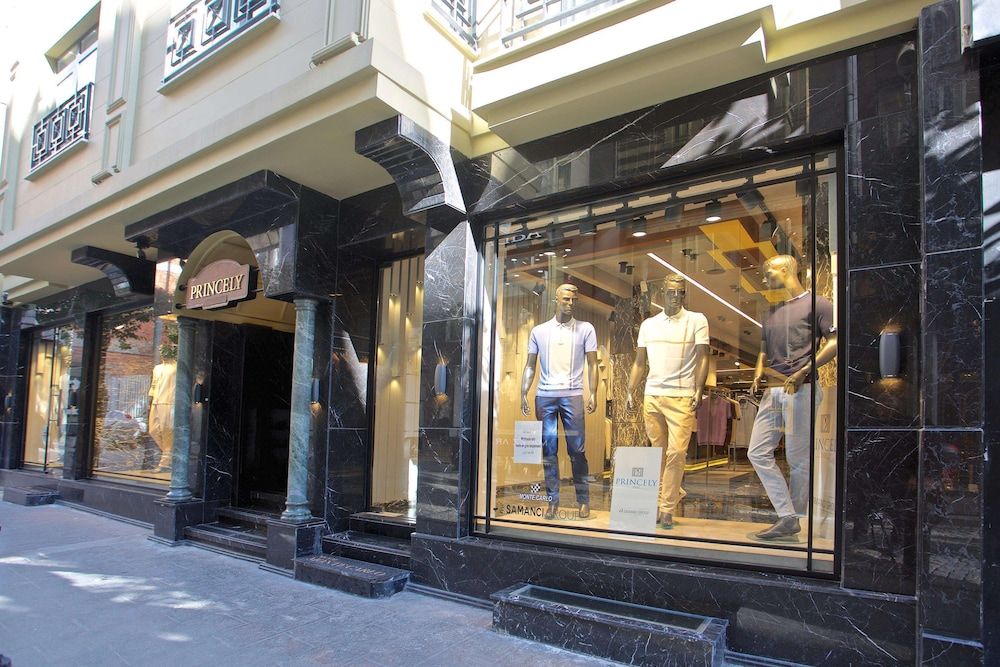 undefined Princely Suites 8