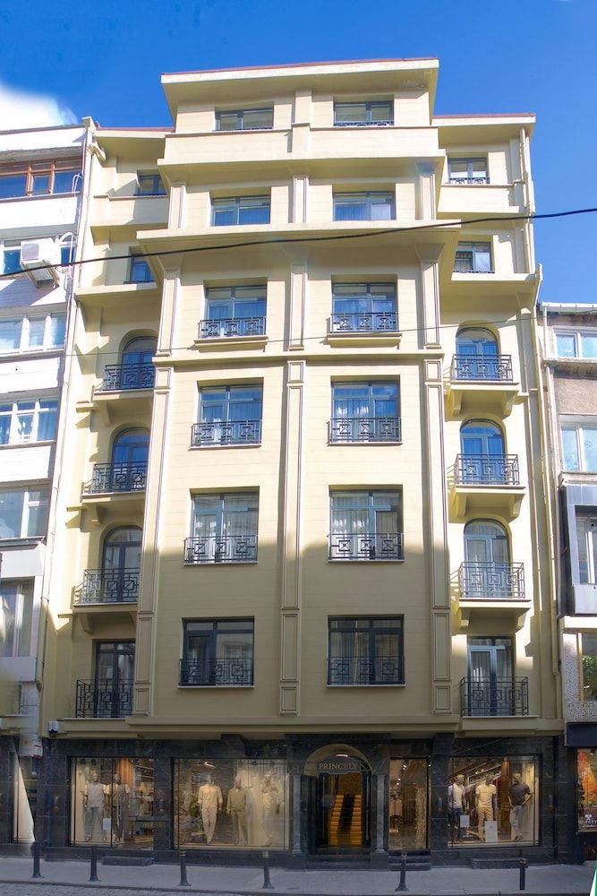 undefined Princely Suites 2