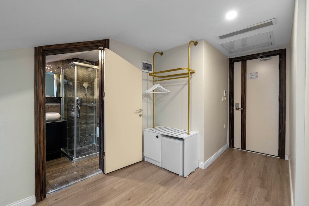 actuel life hotel Economy Room 8