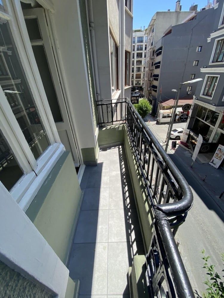 undefined Segatur Apartments 8