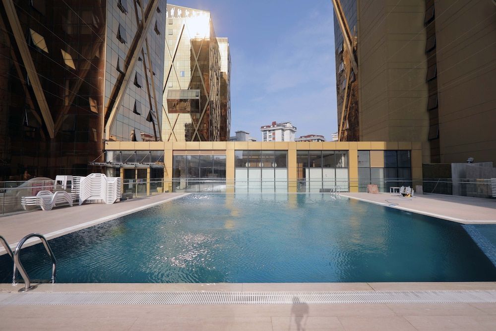 undefined The Four Winds Hotel 4