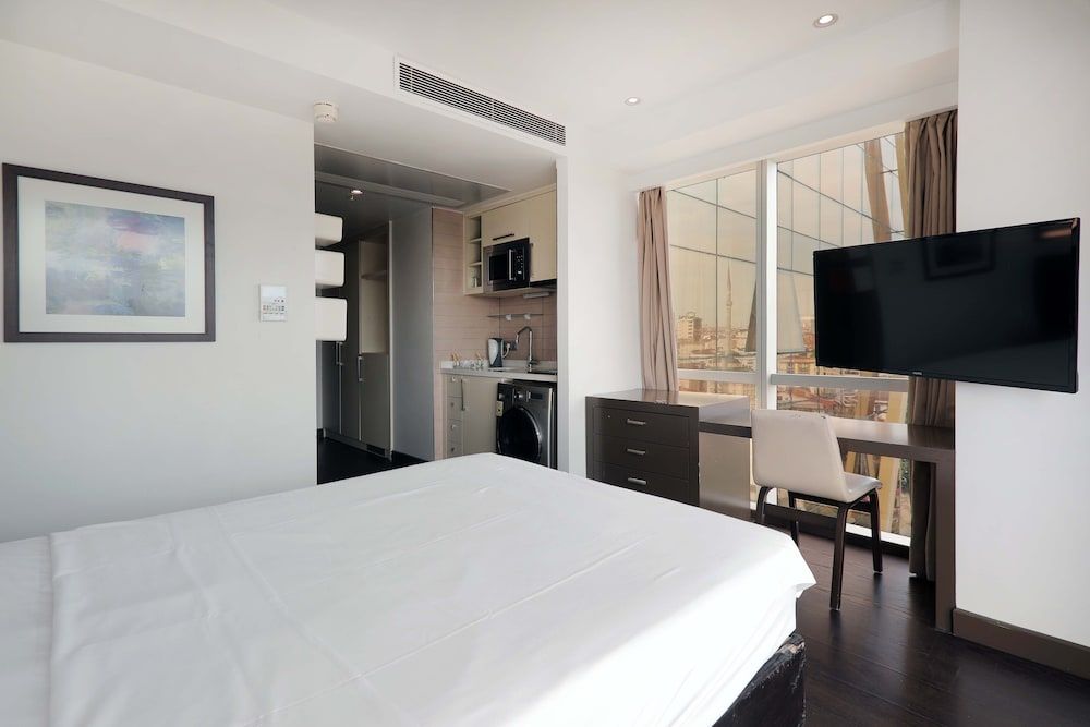 undefined The Four Winds Hotel 7