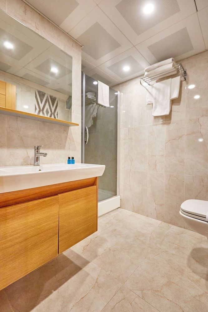 Ardey Hotel Economy Room Basement Floor 18