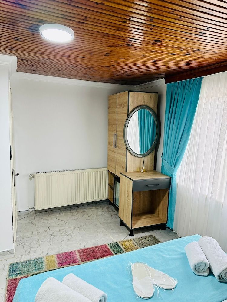 undefined La Maison Bleue 7