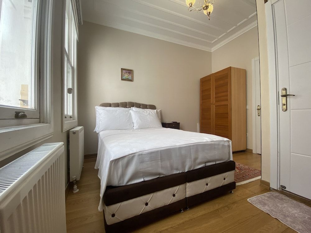 undefined Çırağan's Omnia Hotel 9