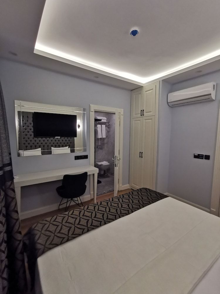 LUXX GARDEN HOTEL Standard Double or Twin Room 4